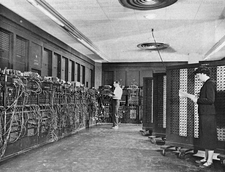 Glen Beck and Betty Snyder programming ENIAC